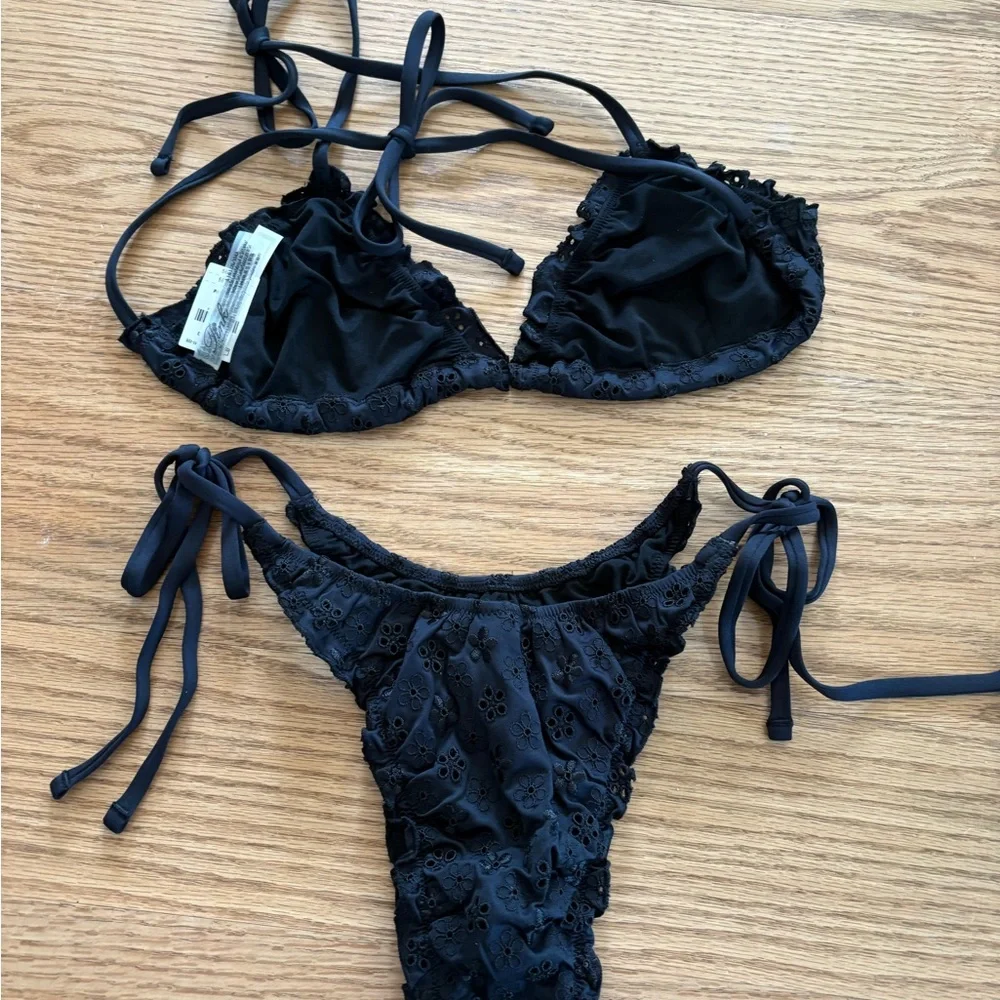 Frankie’s bikinis set